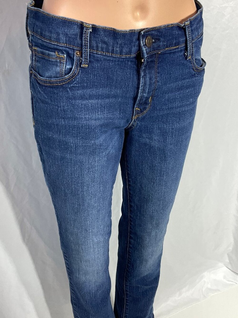 Old Navy Size 6 Short Original Mid-Rise Straight Jeans Womens Denim 27.5 Inseam